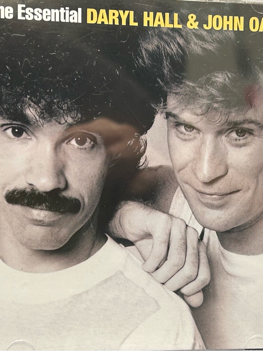 Essential: Hall & Oates - Picture 1 of 3